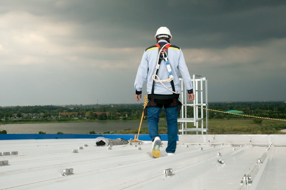 4 Things To Consider When Hiring The Best Commercial Roofing Company